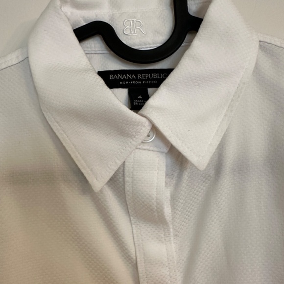 Crisp White Tailored Button Down Banana Republic Blouse - Picture 3 of 6